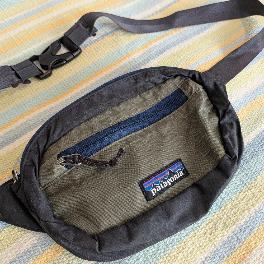 ⭐ Patagonia Ultralight Black Hole Hip Pack - Picture 2 of 7